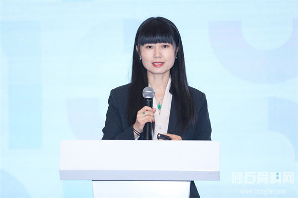 1703126378548690.jpg 胡双.jpg
